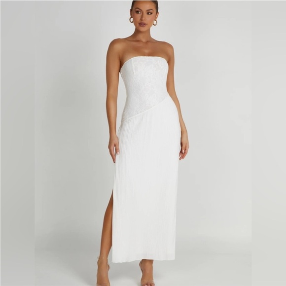 NWT Meshki White Skye Lace Plisse Strapless Midi Dress - Picture 1 of 9